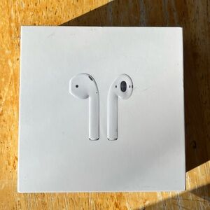 Apple AirPods 2nd Generation New Sealed In Box